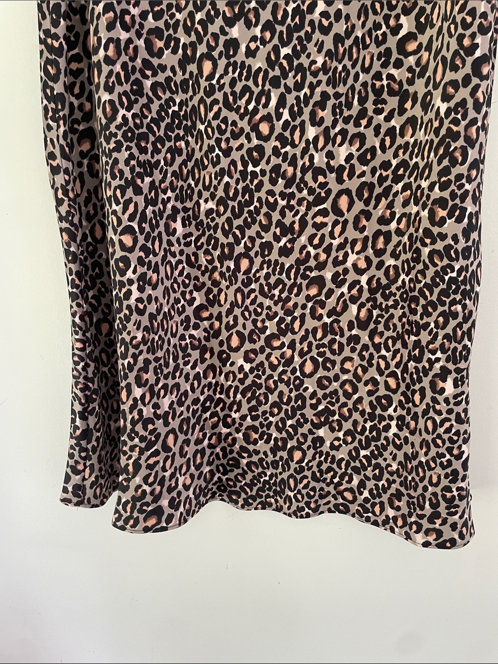 Victoria’s Secret Leopard Print Midi Slip Skirt Pink & Black Size L - Picture 3 of 6